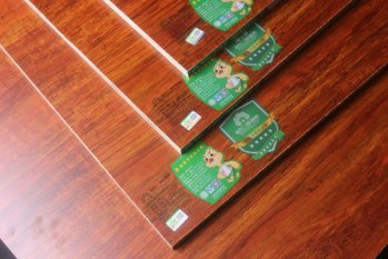 裝修購(gòu)買板材選重的好，還是輕的好？